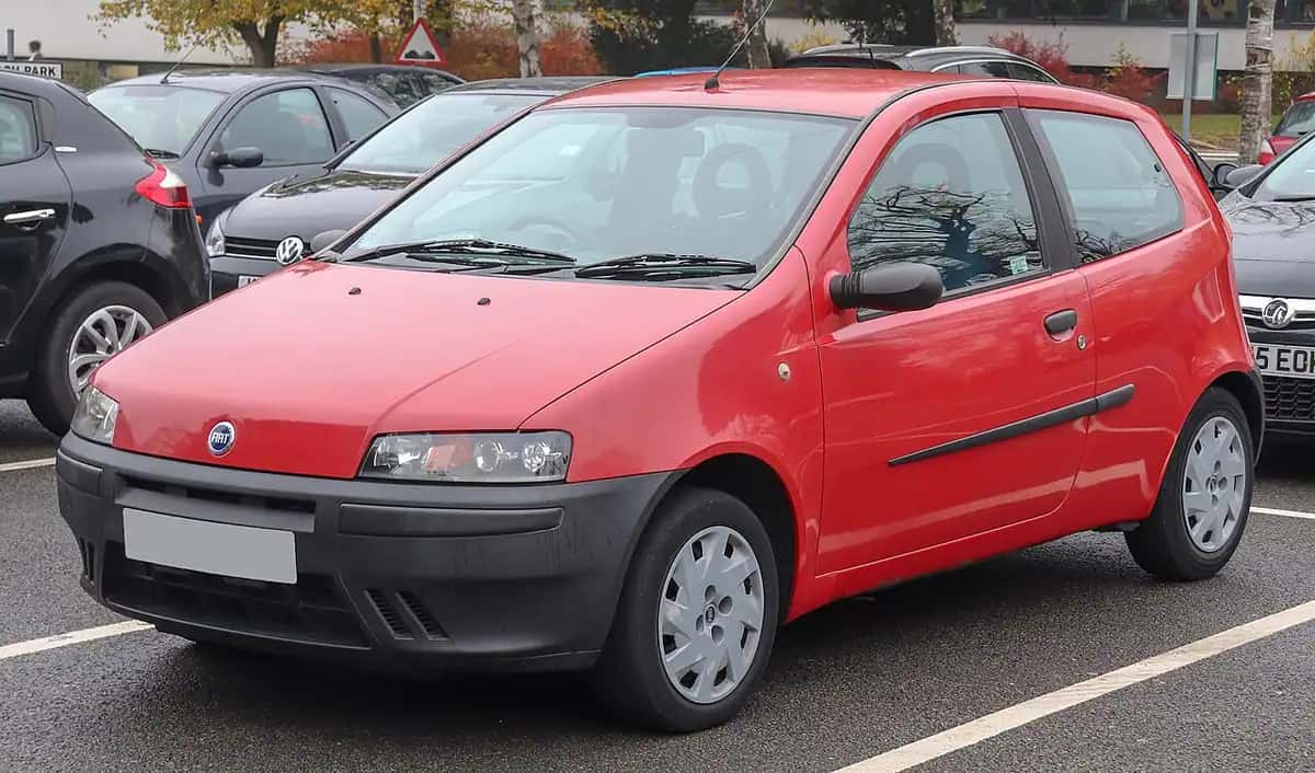פיאט פונטו (1999-2010) - צילום: Vauxford