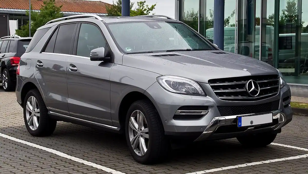 מרצדס ML (2011-2019) - צילום: M 93