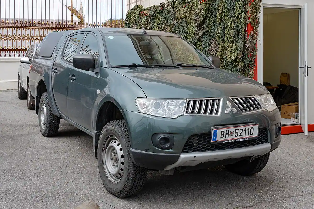 מיצובישי L200 (2014-2023) - צילום: Aciarium