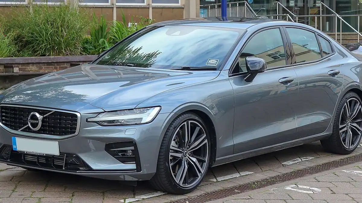 וולוו S60 (2018-2024) - צילום: Vauxford
