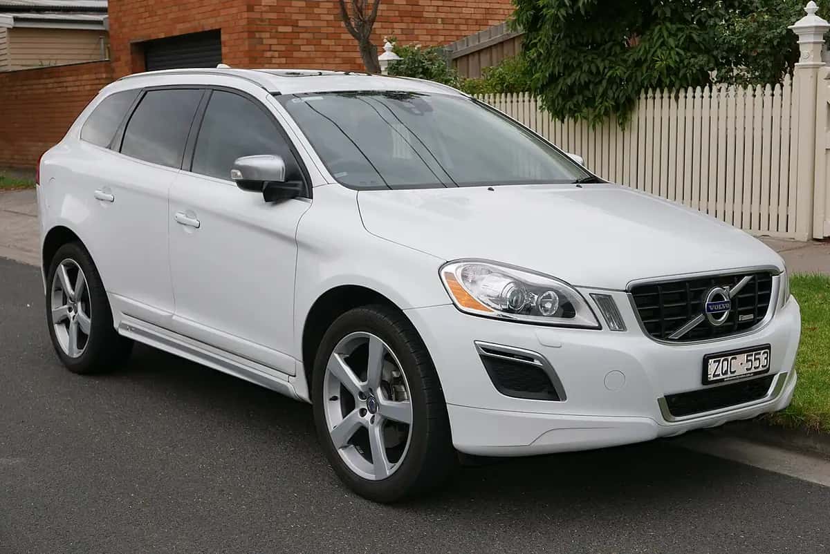 וולוו XC60 (2008-2017) - צילום: OSX