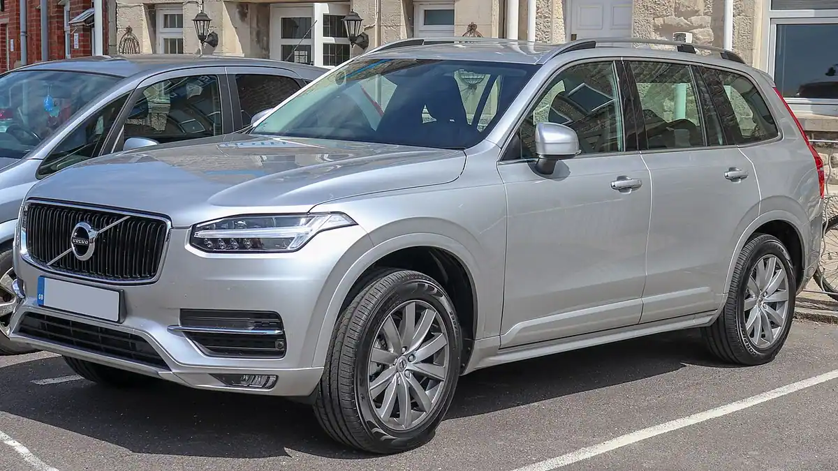 וולוו XC90 - צילום: Vauxford